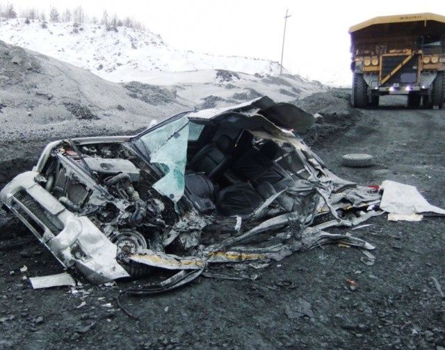 dump_truck_accident_06