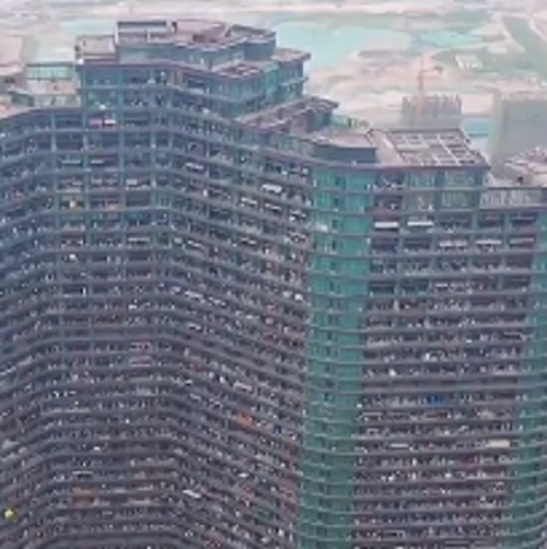 中国の30000人以上が住むマンモスマンションが凄すぎる！ｗ（２つのビデオ）