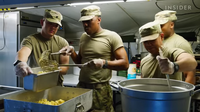 米陸軍の兵士に食事を提供する移動式「フィールドキッチン」の全貌を見てみよう！