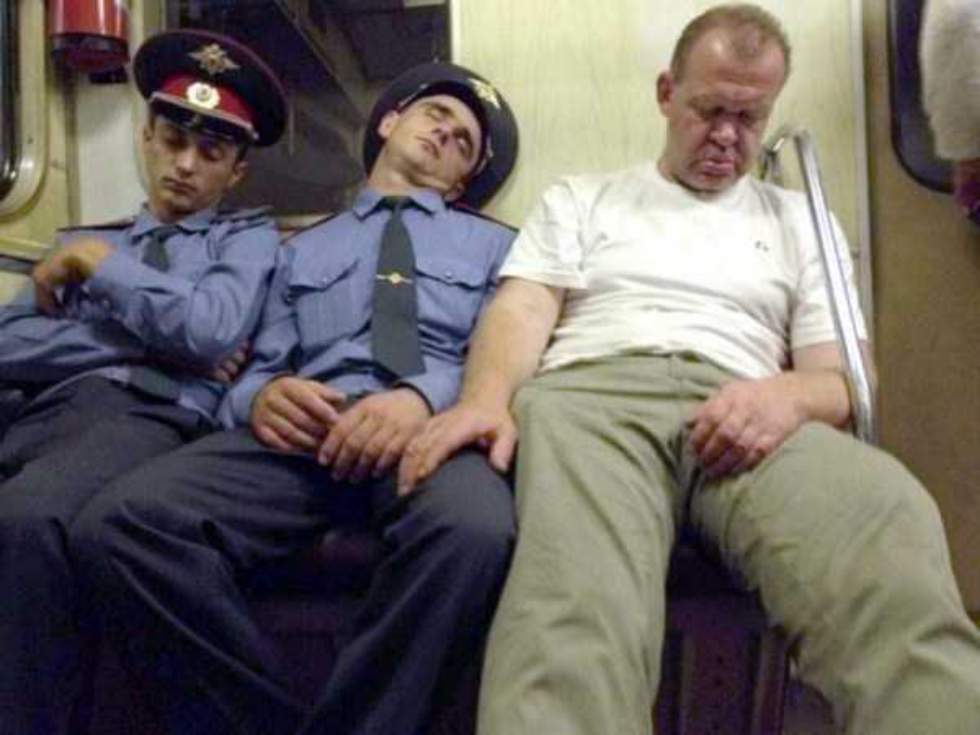 Bilderesultat for был в метро тот в цирке не смеется