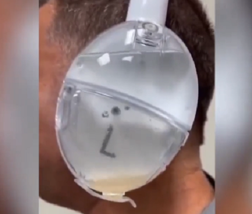 世界初のヘッドフォン型「耳掃除機」がなんか凄い！ｗ