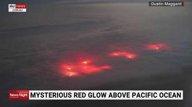 パイロットが太平洋上で見つけた神秘的な「赤い光」は何なんだ！？