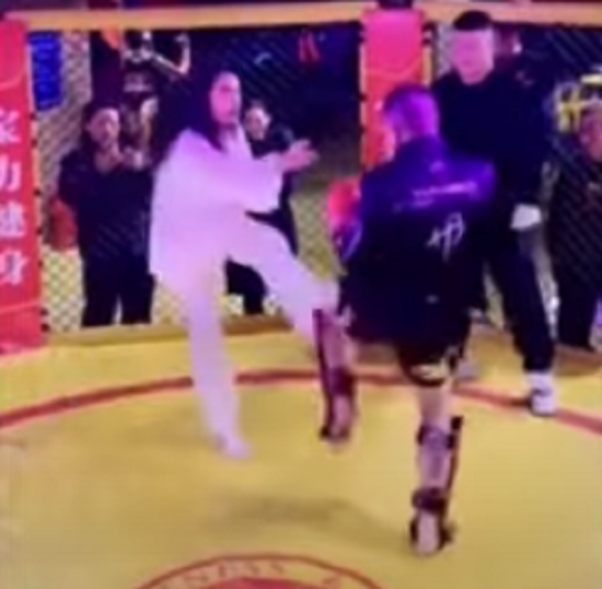 カンフーマスターがMMAファイターと戦った結果が残忍すぎる！ｗ