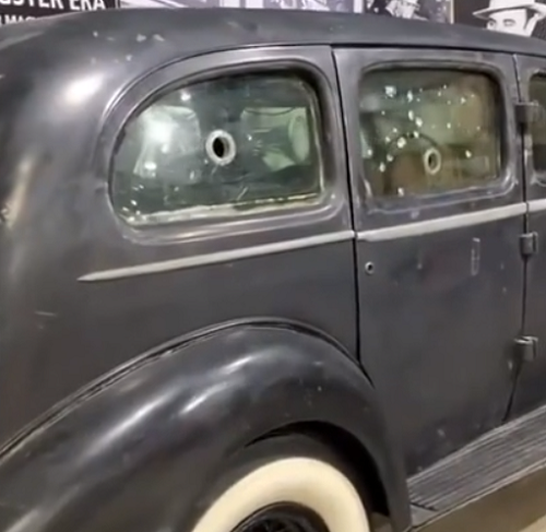 1932年にシカゴのギャングが使っていた防弾ガラス仕様の車が残っている！