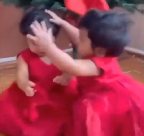 インドのお母さんが双子姉妹のケンカ癖を直すアイデアが潔かった！ｗ