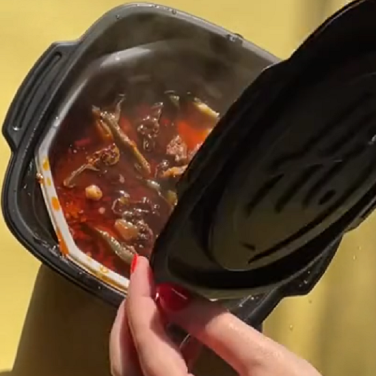 中国の豪華な「カップ麺」はこんな感じ！　なんか凄いなｗ