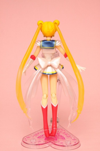 figuartsSuperSailormoon06