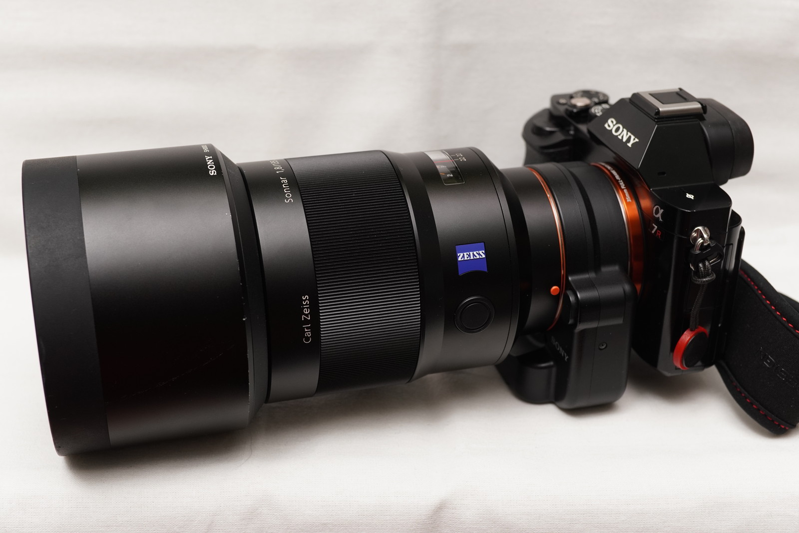 【値下】 Sonnar T* 135mm F1.8 ZA SAL135F18Z Sonnar T＊ 135mm F1.8 ZA SAL135F18Z 中古価格比較 - 価格.com