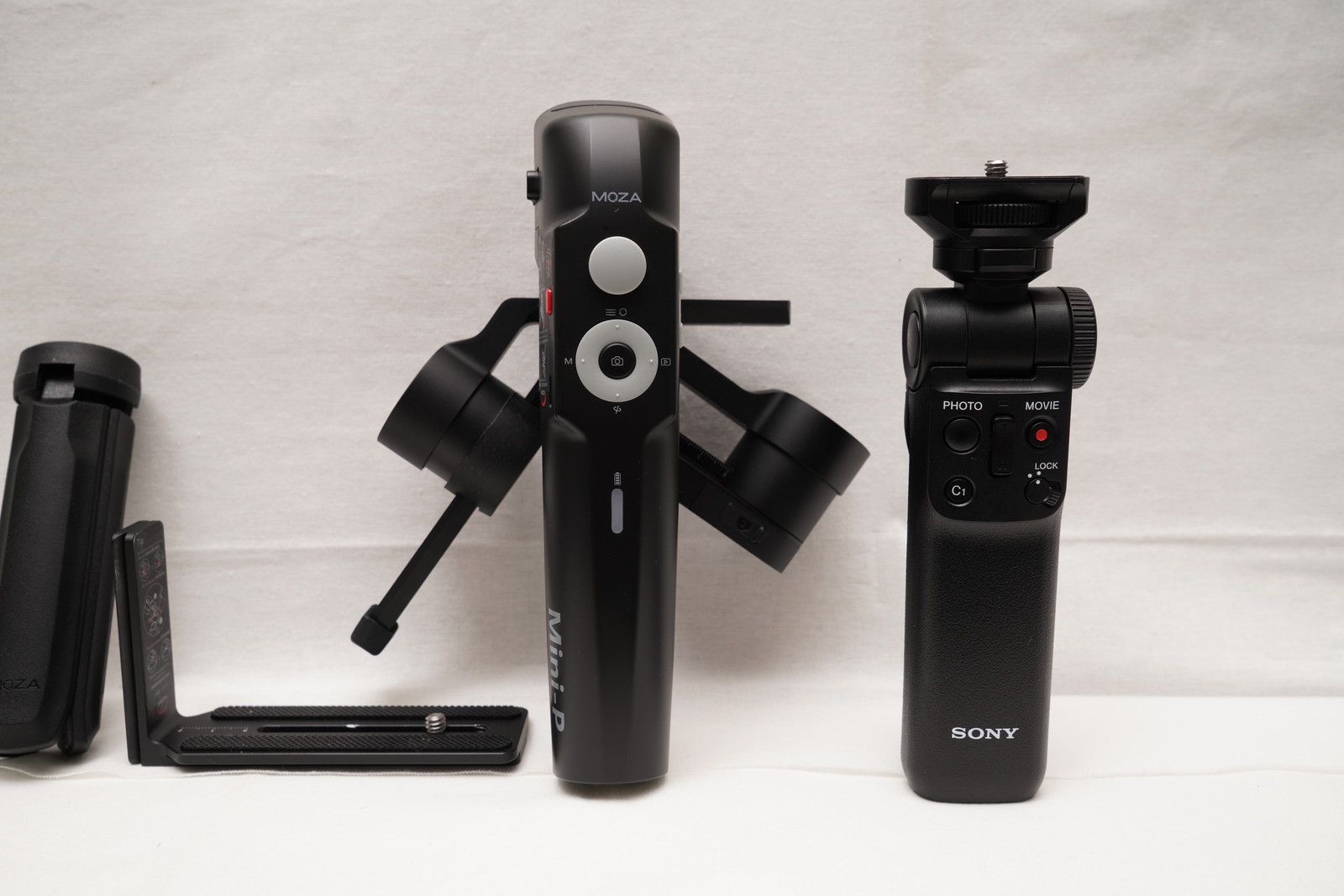 ZV-E10／レンズ SEL16F28／シューティンググリップGP-VPT2BT