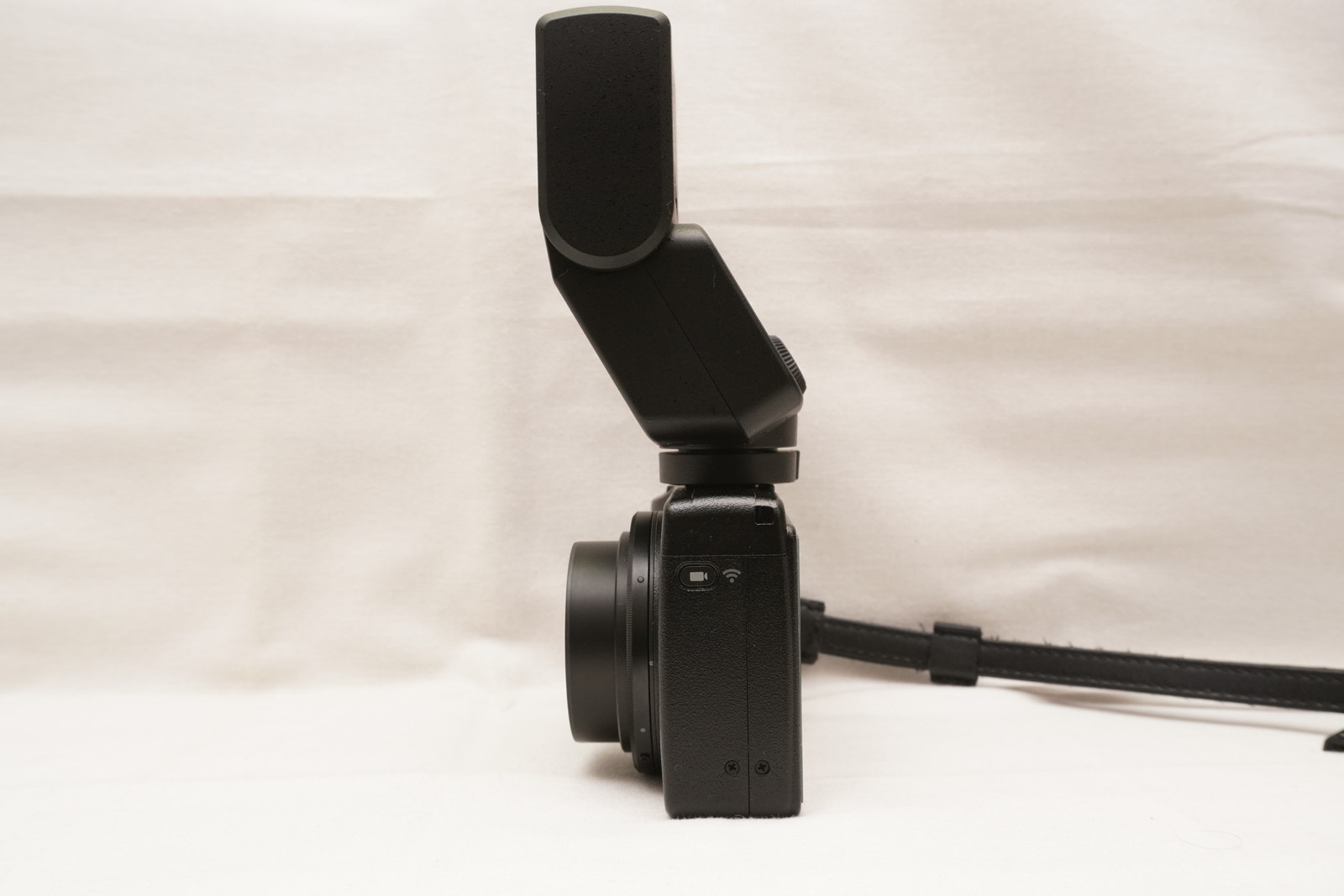 RICOH GR III用に「PENTAX オートフラッシュ AF201FG」を購入