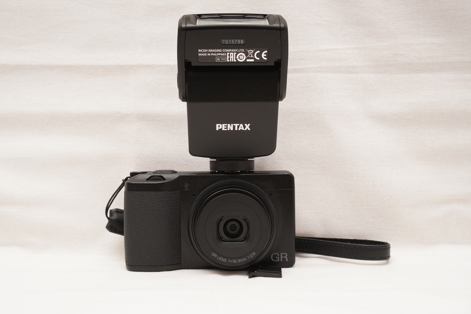 RICOH GR III用に「PENTAX オートフラッシュ AF201FG」を購入 RICOH GR III用に「PENTAX オートフラッシュ AF201FG」を購入