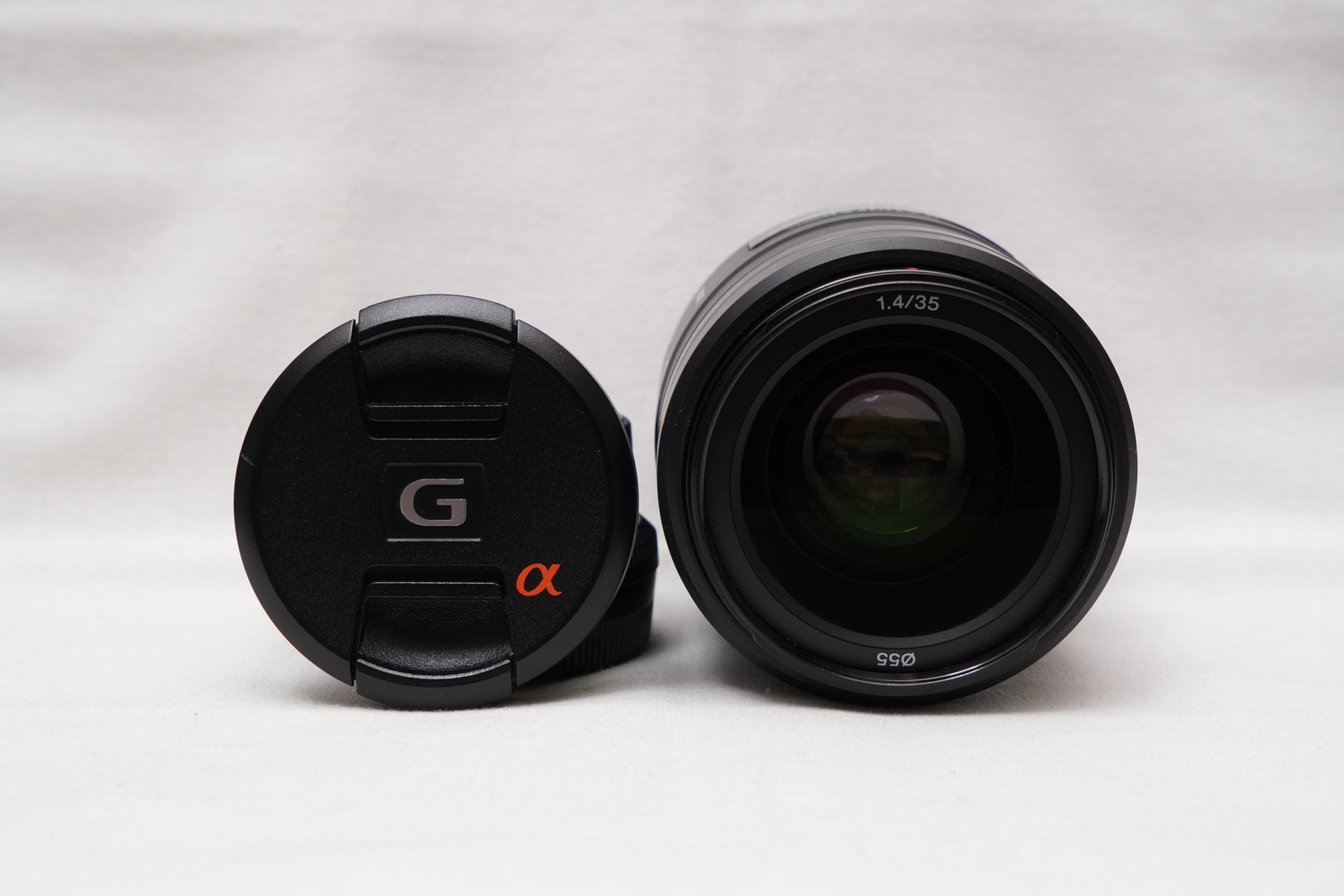 SAL35F14G 単焦点レンズ　フィルター付き Amazon | Sony 35mm f/1.4 G レンズ SAL35F14G、フィルターキット