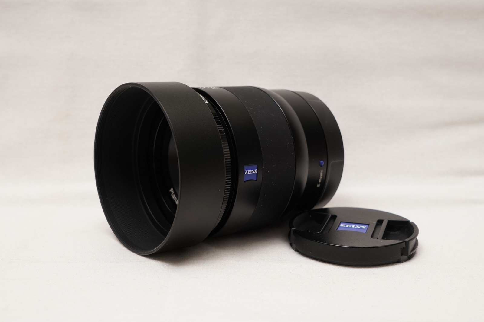 Carl Zeiss Touit 1.8/32に似合うレンズフードの紹介！ : ヌルカメラ！