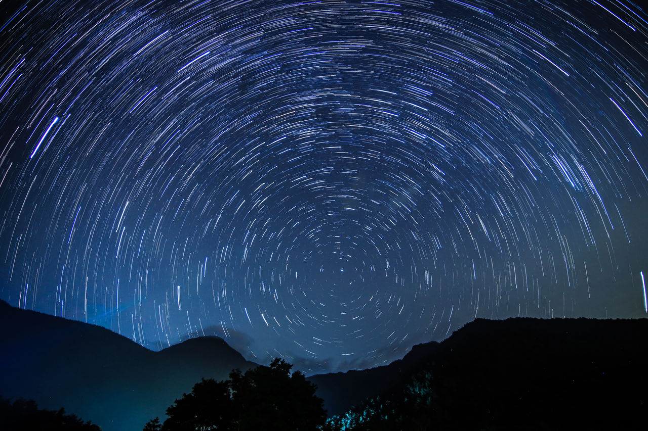 天体写真 富士山 西湖からの天体写真 カメラと星景写真の日々