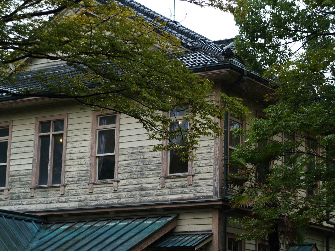 エジプトのピラミッドは奴隷 (または宇宙人!) によって建てられたわけではありません。