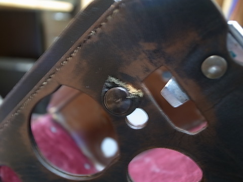 R7065725