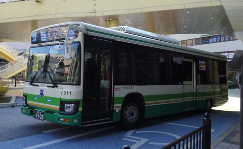 高槻市営バス 011(大阪230あ1520) : 三度のメシよりバスが好きな人のブログ