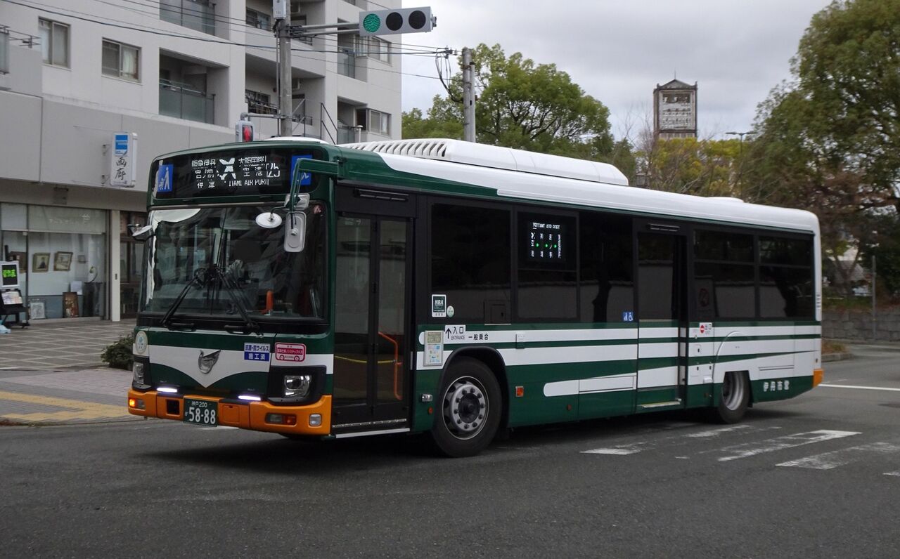 伊丹市営バス 神戸200か5888 : 三度のメシよりバスが好きな人のブログ