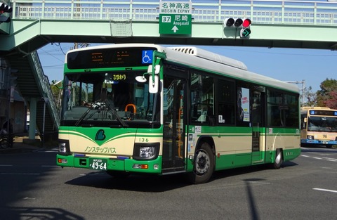 阪神バス 136(神戸200か4964) : 三度のメシよりバスが好きな人のブログ