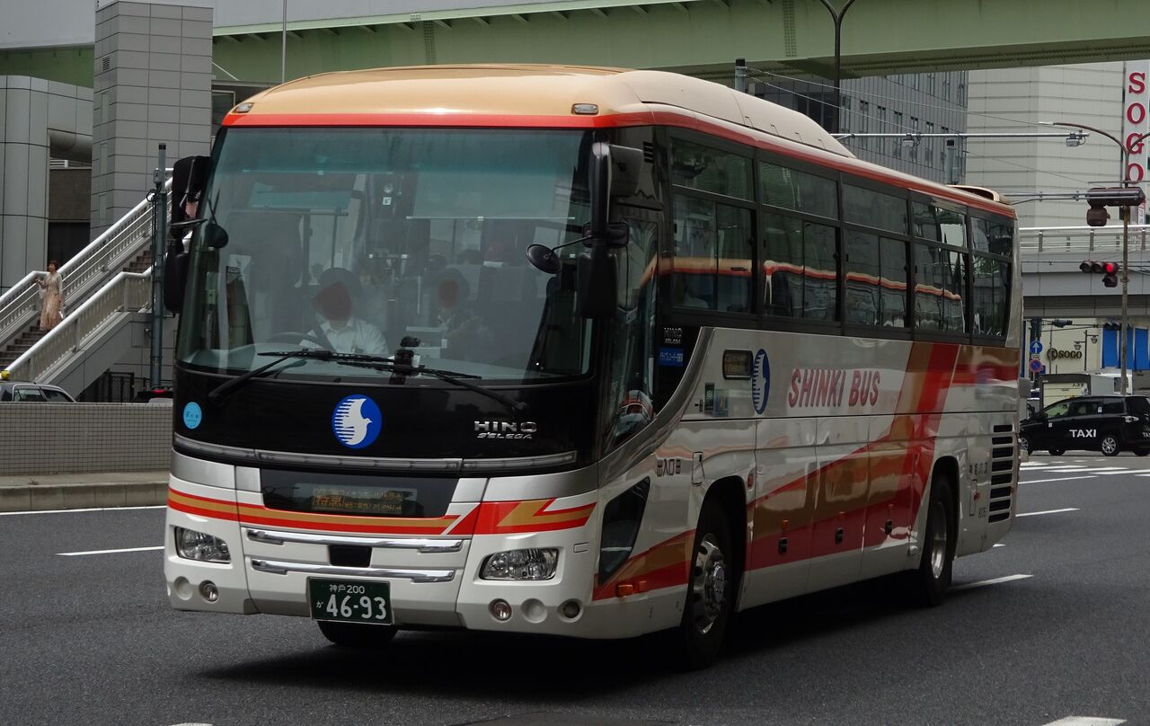 神姫バス 8035(神戸200か4693) : 三度のメシよりバスが好きな人のブログ