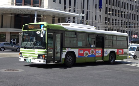 589b9de0-s.jpg