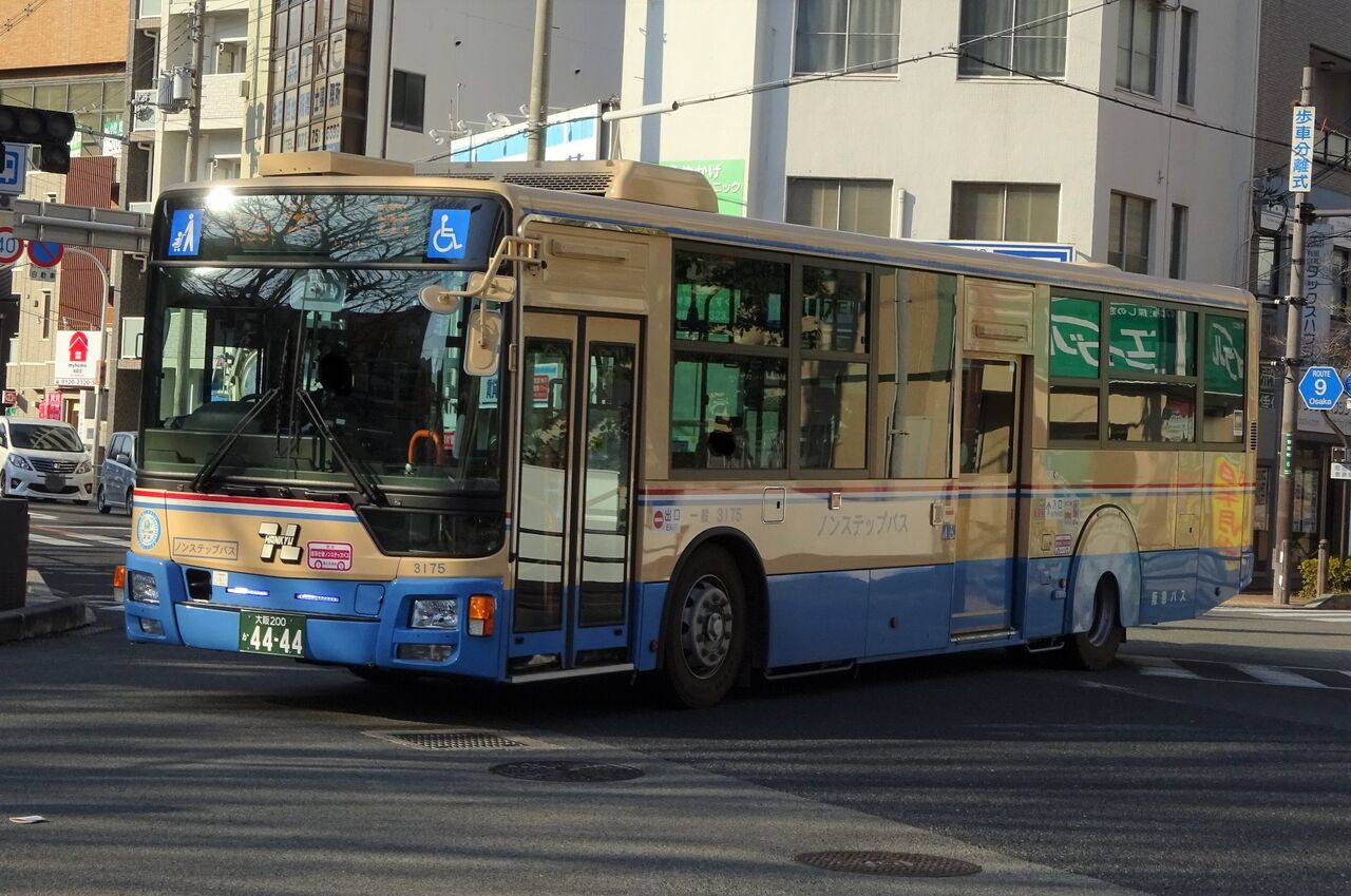 阪急バス 3175(大阪200か4444) : 三度のメシよりバスが好きな人のブログ