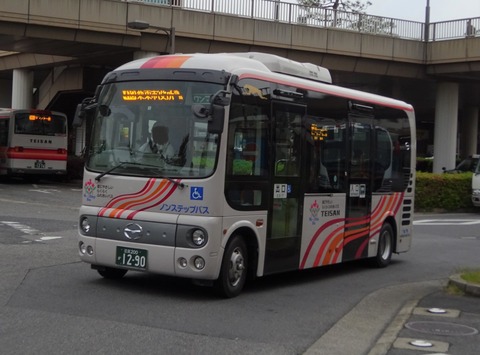 738a0def-s.jpg