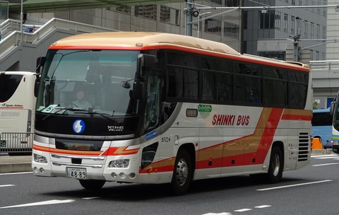 神姫バス 8131(神戸200か4889) : 三度のメシよりバスが好きな人のブログ