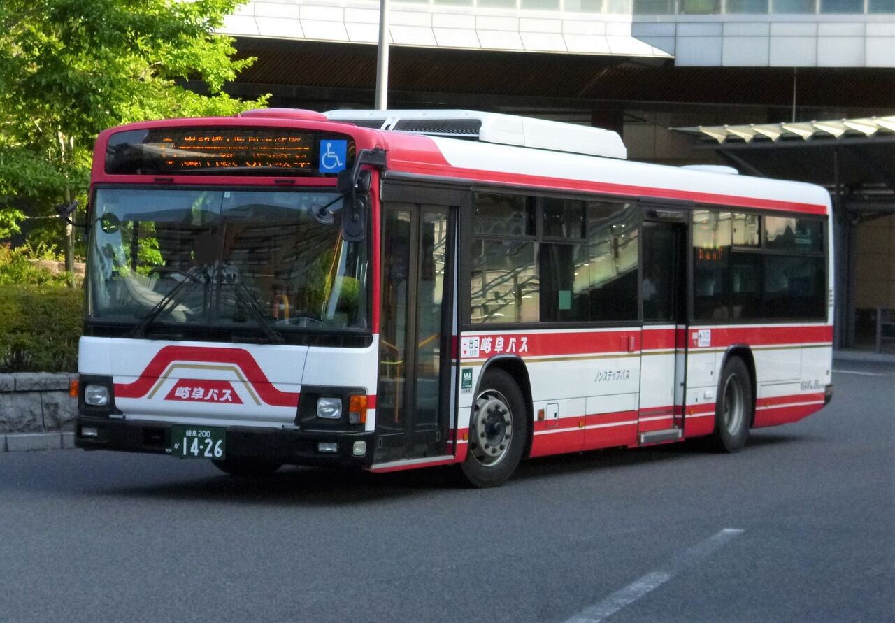 タ*0様 神奈川バス資料保存会 少し昔の岐阜乗合自動車　岐阜バス 名鉄 名古屋鉄 少し昔の岐阜乗合自動車』｜感想・レビュー - 読書メーター