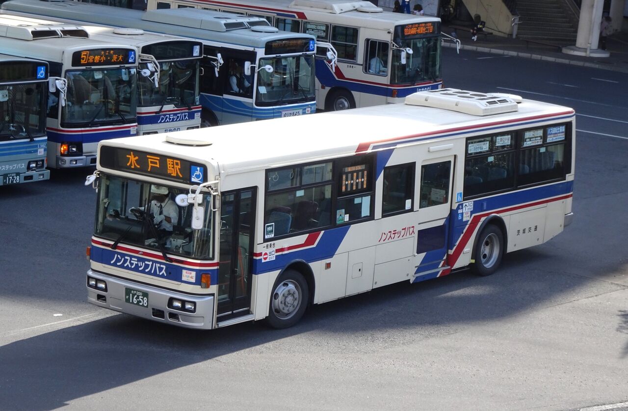 茨城交通 茨城交通/三菱/P-MK116J | 都営バス資料館