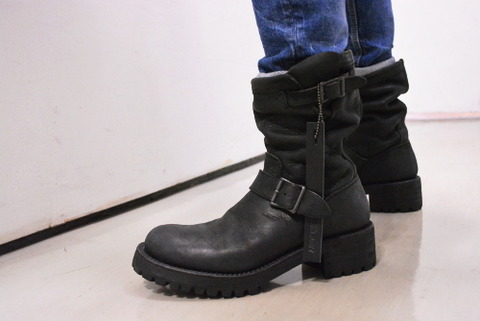 イサムカタヤマ　バックラッシュ　ブーツ　577-01