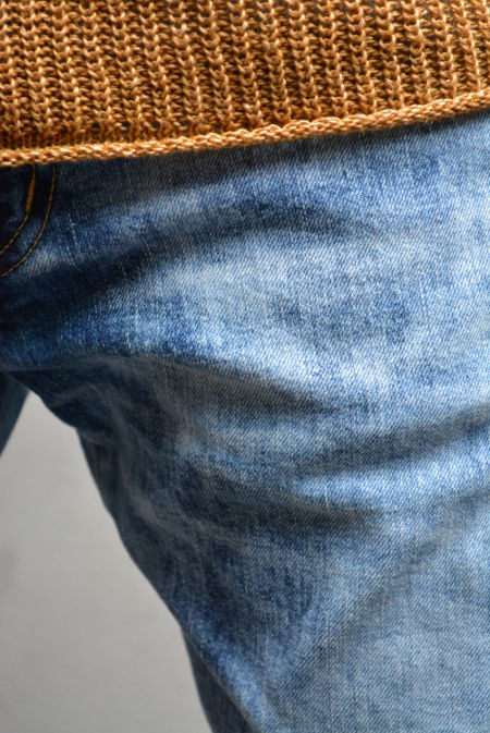 イサムカタヤマバックラッシュ　デニムパンツ