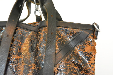 イサムカタヤマバックラッシュ　バッグ