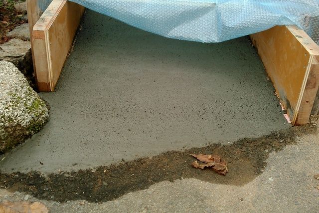 急にやってきた冬 コンクリート打設後の養生に大慌て 物 の ちから