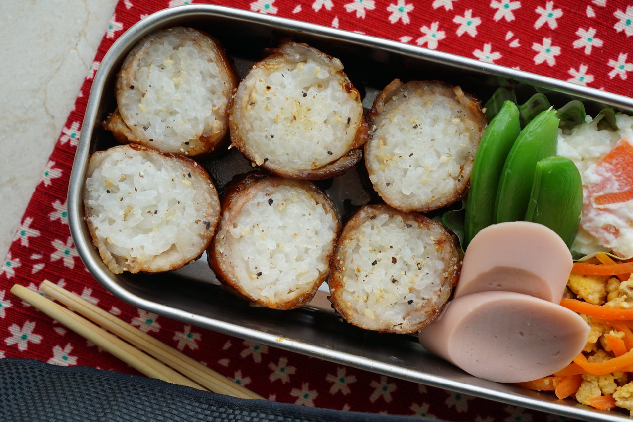 肉巻きオニギリ弁当 肉巻きオニギリ串のワンプレート朝食 お弁当レストラン わっぱ弁当修行ブログ Powered By ライブドアブログ
