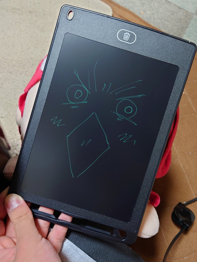 【朗報】ダイソー凄ぇ!!500円でタブレット買えたったwwwww 【朗報】ダイソー凄ぇ!!500円でタブレット買えたったwwwww