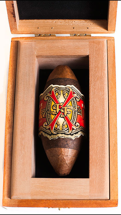 Fuente-Fuente-OpusX-Football-Box-3