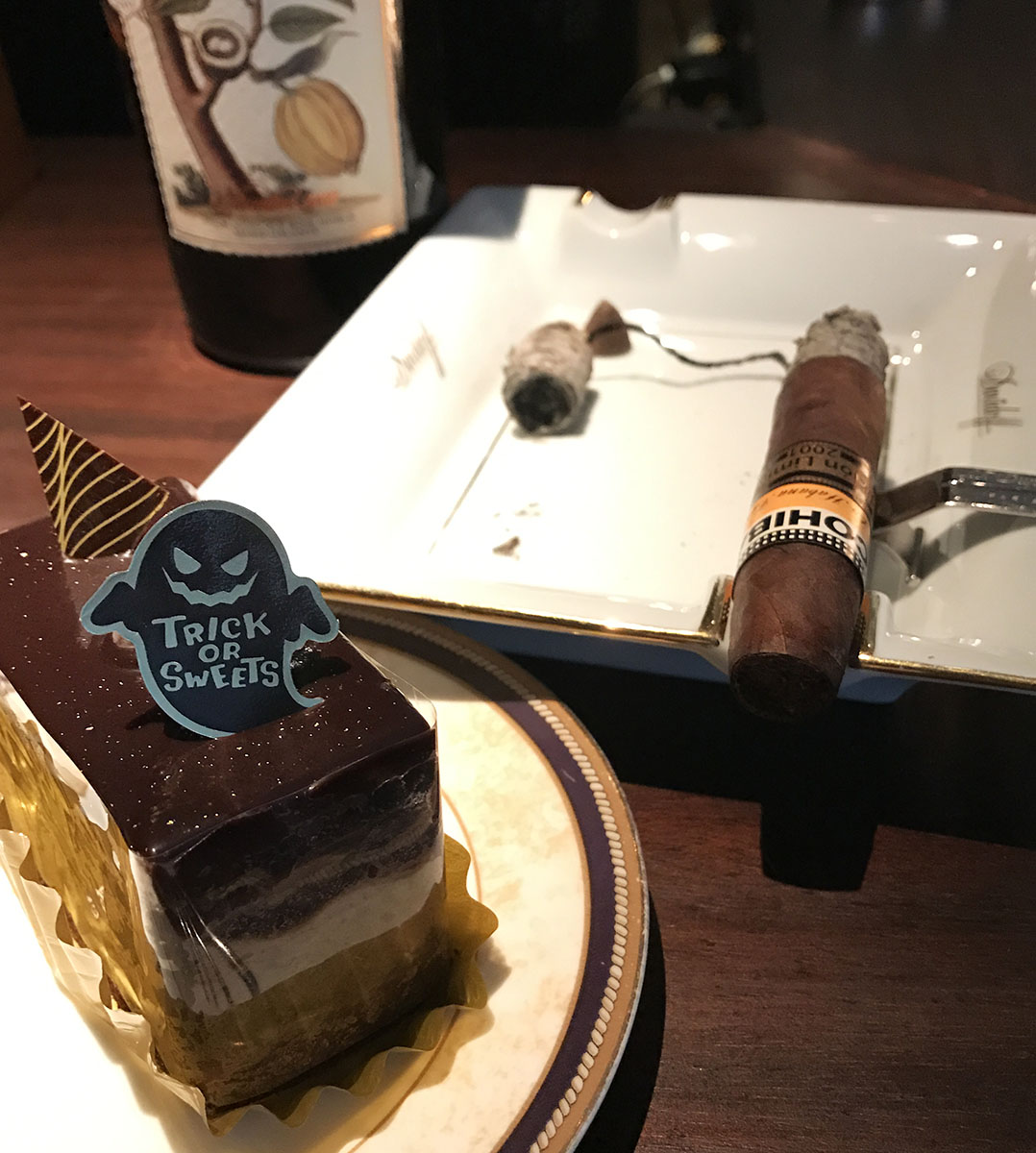 Pierre Smokes Every Day 2 ハロウィーンに出会う葉巻とラム