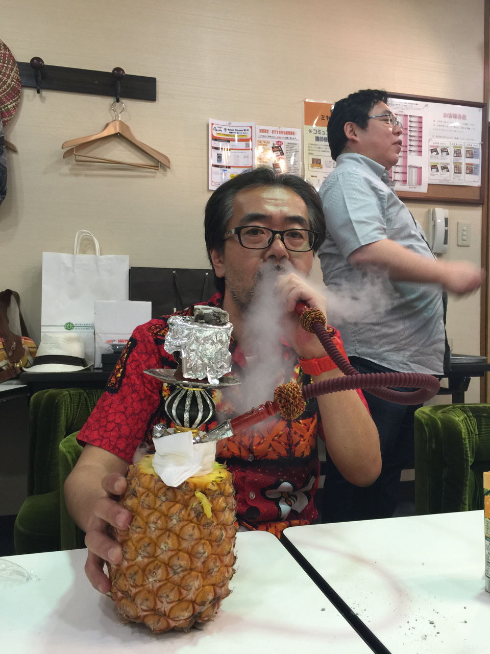 Pierre Smokes Every Day 2 フルーツトップ シーシャとフルーツボディ シーシャ
