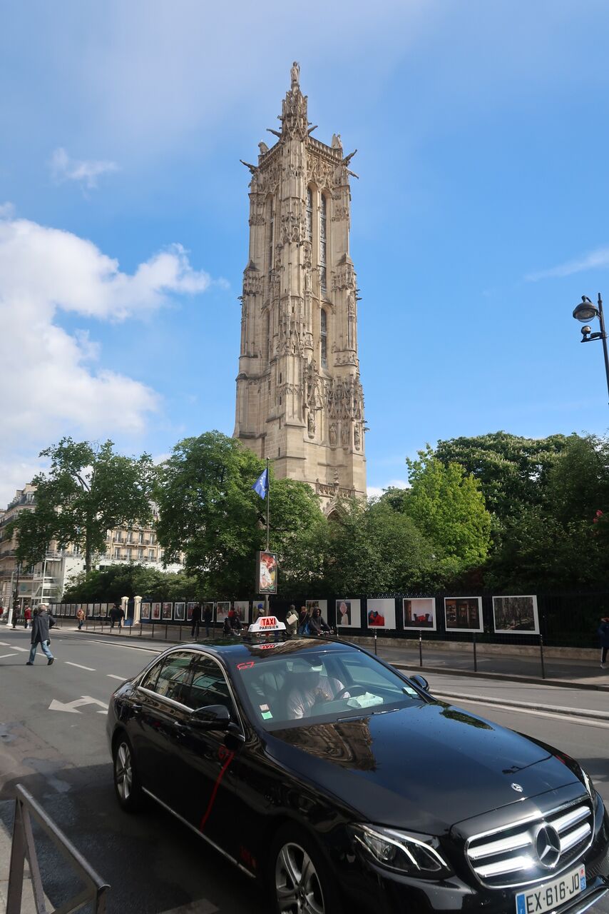 パリ風の街中風景7 リボリ通りを眺めて やまぶきシニアトラベラー