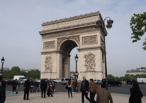 Paris凱旋門近影0502