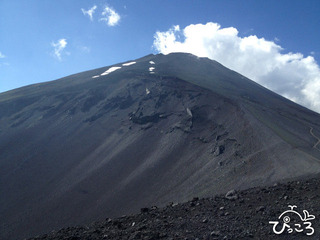 7/30 宝永山からの富士山頂