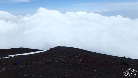 気づくと雲の上