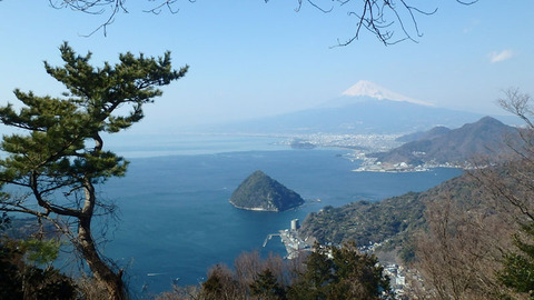 淡島と富士山