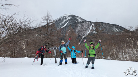 蓼科山をバッグに_024534048-