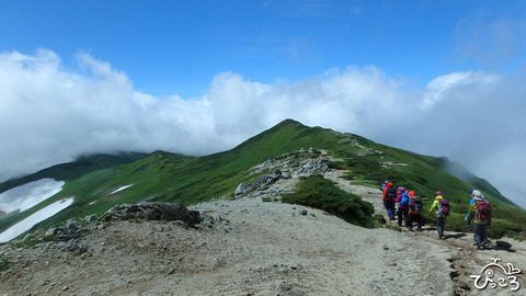 飯豊山_山頂への道