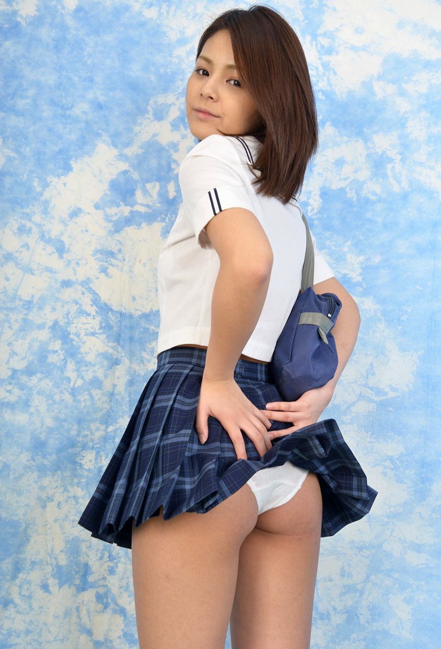 美少女グラドル【秋本翼】ちゃんの制服パンチラ画像 48枚 : チンピクちゃんねる