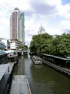 d967d890.jpg