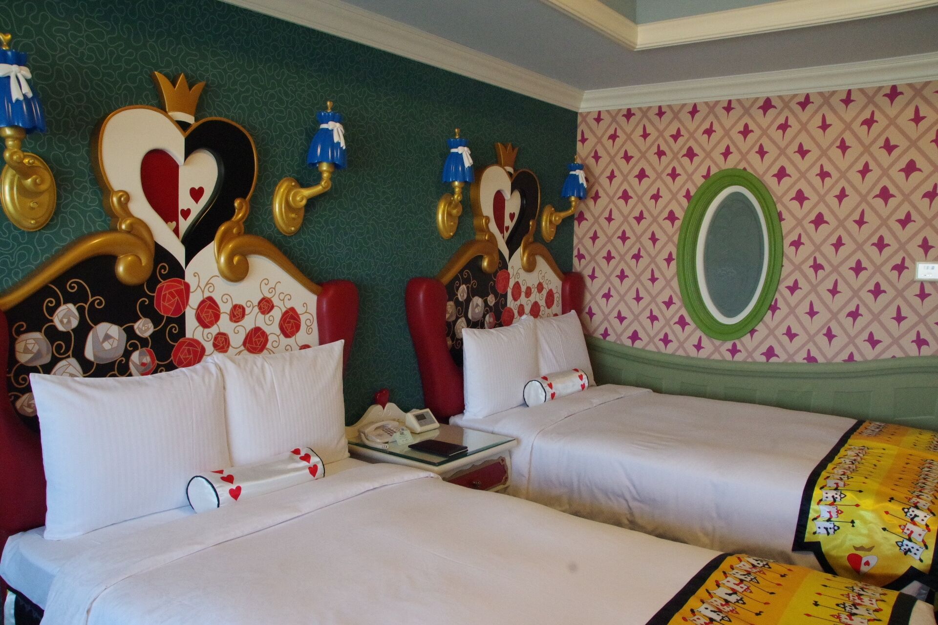 Goto トラベル ディズニーランドホテル アリスルーム Disney Cute Girls Room
