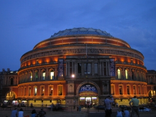 ¥í¥¤¥ä¥ë¡¦¥¢¥ë¥Ð¡¼¥È¡¦¥Û¡¼¥ë³°´Ñ